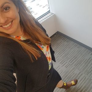 Meet your Posher, Mona